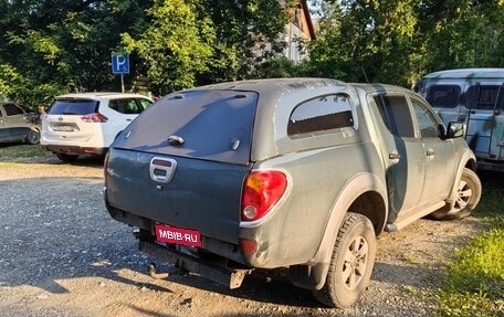 Mitsubishi L200 IV рестайлинг, 2008 год, 900 000 рублей, 3 фотография