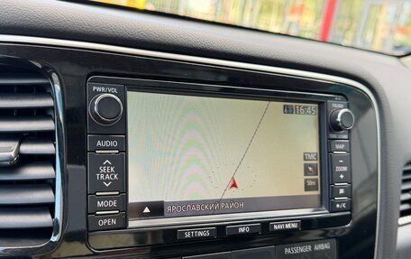 Mitsubishi Outlander III рестайлинг 3, 2013 год, 1 690 000 рублей, 12 фотография