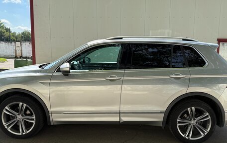 Volkswagen Tiguan II, 2018 год, 2 650 000 рублей, 4 фотография