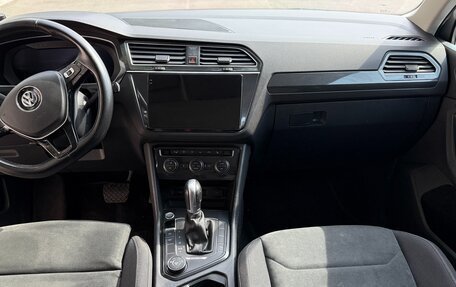 Volkswagen Tiguan II, 2018 год, 2 650 000 рублей, 18 фотография