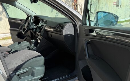 Volkswagen Tiguan II, 2018 год, 2 650 000 рублей, 20 фотография