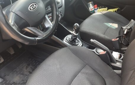 KIA Rio III рестайлинг, 2011 год, 750 000 рублей, 8 фотография