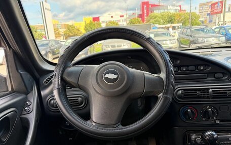 Chevrolet Niva I рестайлинг, 2010 год, 409 000 рублей, 10 фотография
