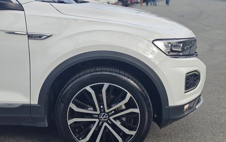 Volkswagen T-Roc I, 2023 год, 1 900 000 рублей, 17 фотография