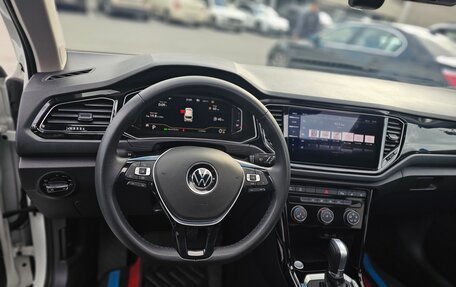 Volkswagen T-Roc I, 2023 год, 1 900 000 рублей, 20 фотография