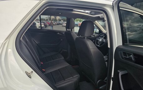 Volkswagen T-Roc I, 2023 год, 1 900 000 рублей, 33 фотография