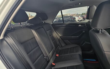 Volkswagen T-Roc I, 2023 год, 1 900 000 рублей, 32 фотография
