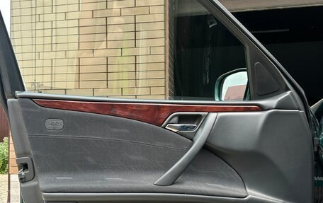 Mercedes-Benz E-Класс, 2000 год, 990 000 рублей, 15 фотография