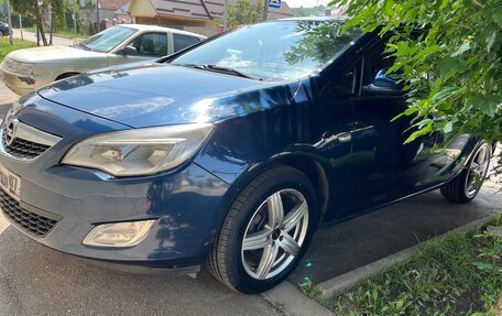 Opel Astra J, 2010 год, 750 000 рублей, 3 фотография