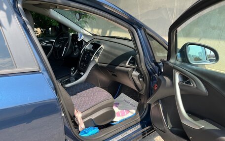 Opel Astra J, 2010 год, 750 000 рублей, 5 фотография