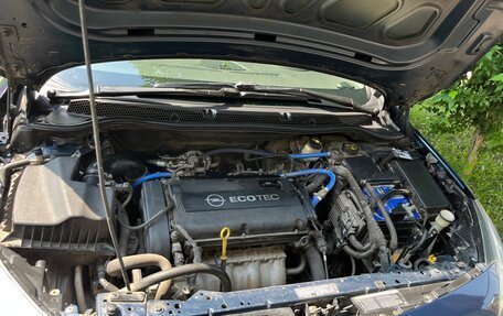 Opel Astra J, 2010 год, 750 000 рублей, 9 фотография