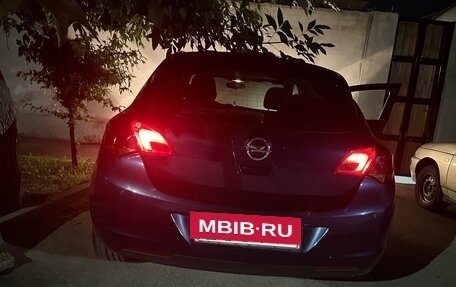 Opel Astra J, 2010 год, 750 000 рублей, 12 фотография