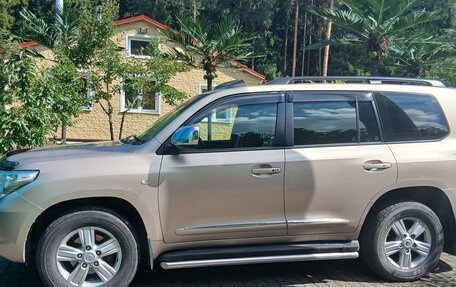 Toyota Land Cruiser 200, 2011 год, 4 000 000 рублей, 3 фотография
