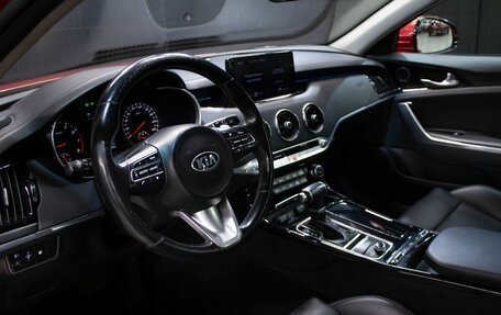KIA Stinger I, 2021 год, 1 910 000 рублей, 9 фотография