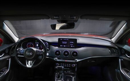 KIA Stinger I, 2021 год, 1 910 000 рублей, 10 фотография