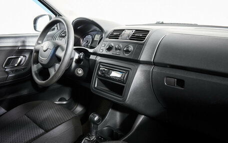 Skoda Fabia II, 2011 год, 555 000 рублей, 10 фотография