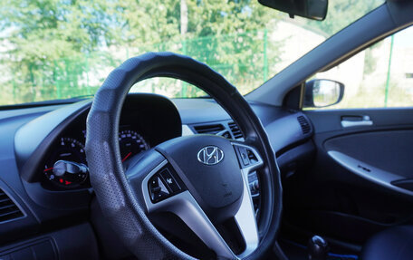 Hyundai Solaris II рестайлинг, 2013 год, 799 000 рублей, 11 фотография