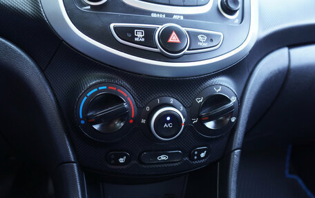 Hyundai Solaris II рестайлинг, 2013 год, 799 000 рублей, 15 фотография