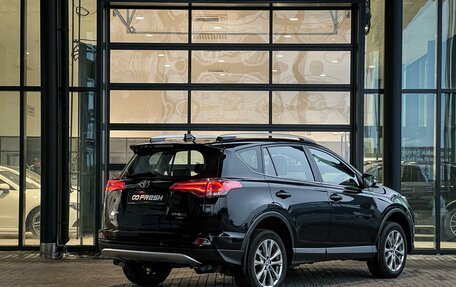 Toyota RAV4, 2018 год, 2 960 000 рублей, 6 фотография