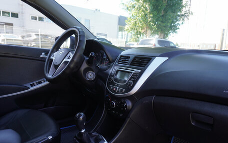 Hyundai Solaris II рестайлинг, 2013 год, 799 000 рублей, 19 фотография