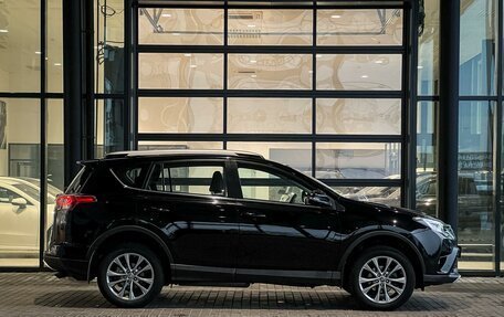 Toyota RAV4, 2018 год, 2 960 000 рублей, 4 фотография