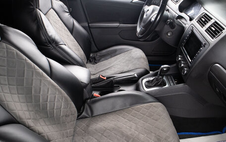 Volkswagen Jetta VI, 2013 год, 899 000 рублей, 16 фотография