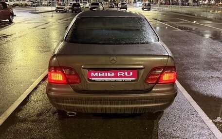 Mercedes-Benz CLK-Класс, 2000 год, 550 000 рублей, 4 фотография