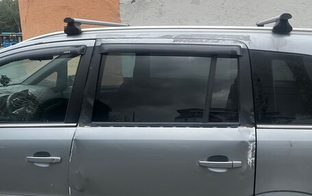Opel Zafira B, 2008 год, 200 000 рублей, 9 фотография