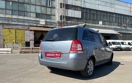 Opel Zafira B, 2008 год, 200 000 рублей, 13 фотография