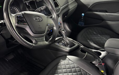 Hyundai Elantra VI рестайлинг, 2018 год, 1 380 000 рублей, 10 фотография