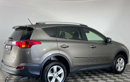 Toyota RAV4, 2013 год, 2 492 000 рублей, 6 фотография
