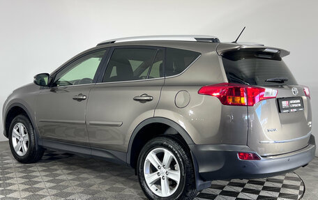 Toyota RAV4, 2013 год, 2 492 000 рублей, 4 фотография