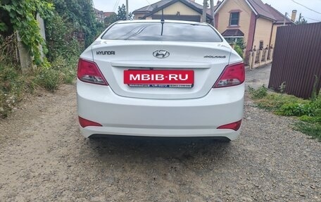 Hyundai Solaris II рестайлинг, 2015 год, 820 000 рублей, 5 фотография