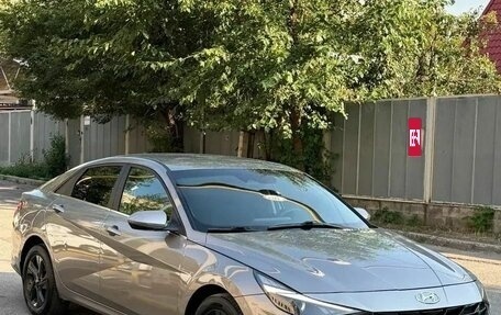 Hyundai Elantra, 2022 год, 1 586 000 рублей, 2 фотография