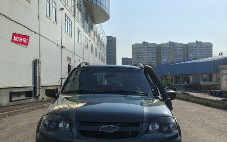Chevrolet Niva I рестайлинг, 2019 год, 800 000 рублей, 2 фотография