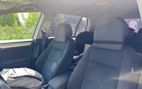Volkswagen Golf VI, 2011 год, 800 000 рублей, 7 фотография