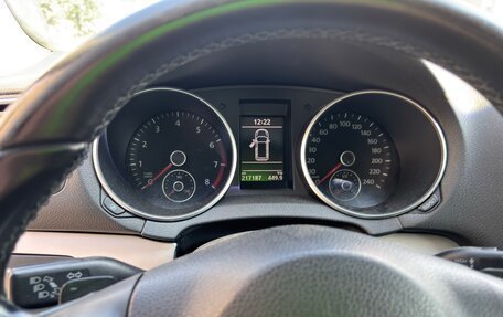 Volkswagen Golf VI, 2011 год, 800 000 рублей, 6 фотография
