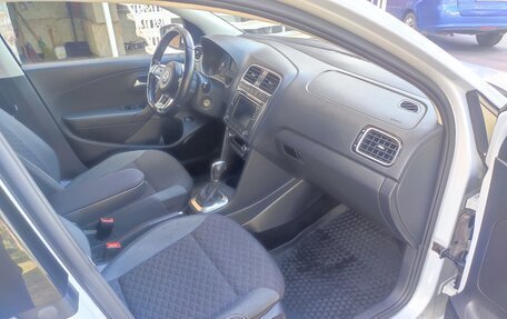 Volkswagen Polo VI (EU Market), 2018 год, 1 385 000 рублей, 21 фотография