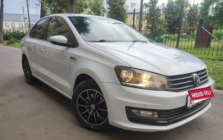 Volkswagen Polo VI (EU Market), 2018 год, 1 385 000 рублей, 32 фотография