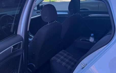 Volkswagen Golf VII, 2018 год, 2 100 000 рублей, 10 фотография