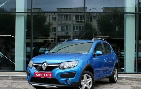 Renault Sandero II рестайлинг, 2017 год, 920 000 рублей, 1 фотография