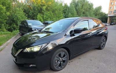 Nissan Leaf II, 2019 год, 2 300 000 рублей, 1 фотография