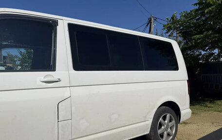 Volkswagen Caravelle T5, 2013 год, 2 000 000 рублей, 3 фотография