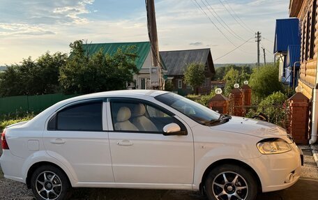 Chevrolet Aveo III, 2010 год, 400 000 рублей, 3 фотография