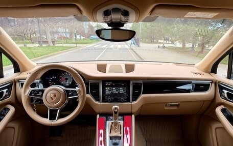 Porsche Macan I рестайлинг, 2014 год, 2 390 000 рублей, 15 фотография