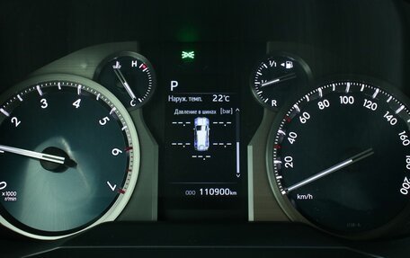 Toyota Land Cruiser Prado 150 рестайлинг 2, 2022 год, 6 656 000 рублей, 7 фотография