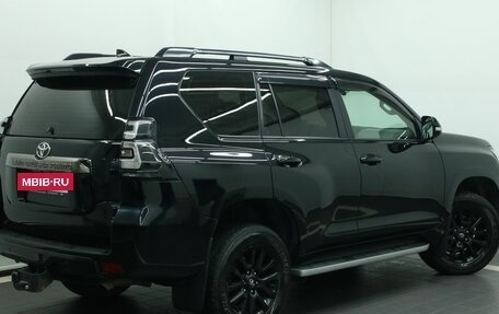 Toyota Land Cruiser Prado 150 рестайлинг 2, 2022 год, 6 656 000 рублей, 3 фотография