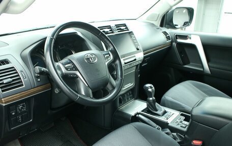 Toyota Land Cruiser Prado 150 рестайлинг 2, 2022 год, 6 656 000 рублей, 17 фотография