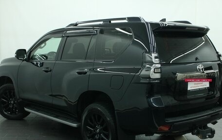 Toyota Land Cruiser Prado 150 рестайлинг 2, 2022 год, 6 656 000 рублей, 12 фотография
