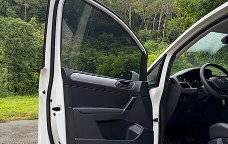 Volkswagen Touran III, 2018 год, 1 850 000 рублей, 9 фотография